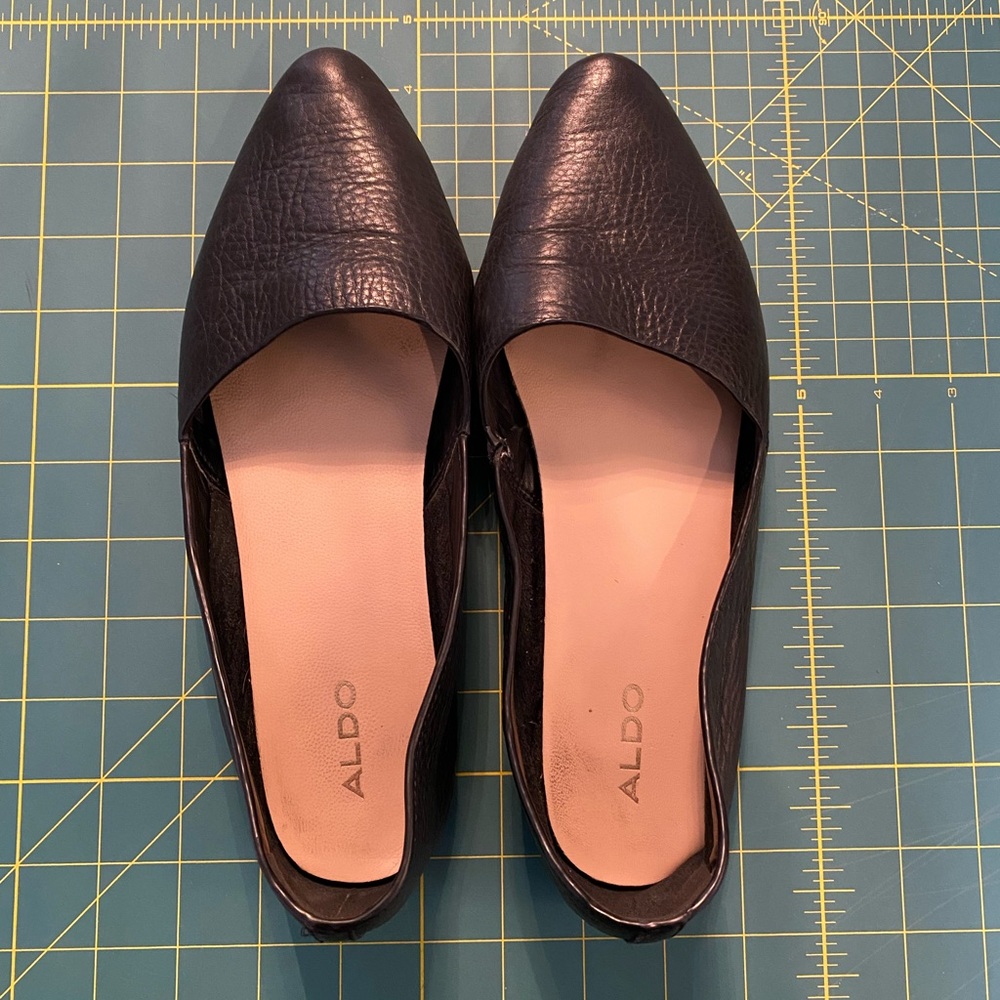 Black Aldo Flats - Size 8